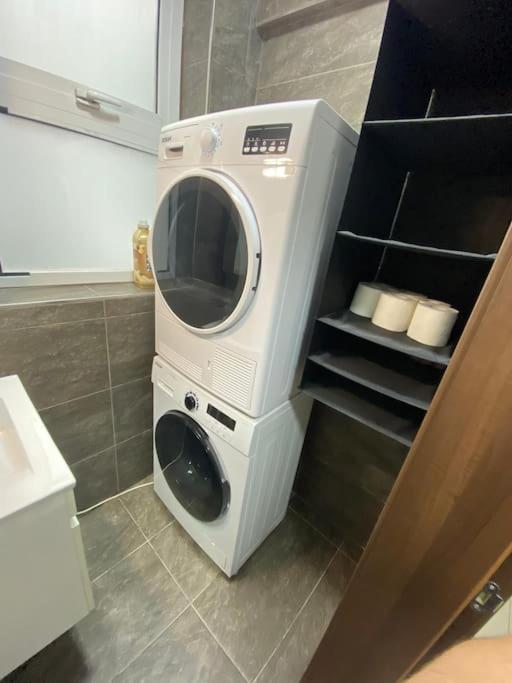 Lovely 1-Bedroom Fully Equipped Rental Unit Gzira Exterior photo